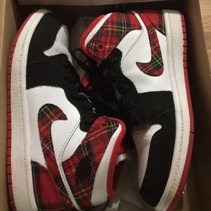 Jordan’ 1 mid excellent condition